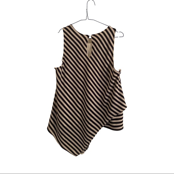 Monteau Blue & Pearl Top - Picture 2 of 2